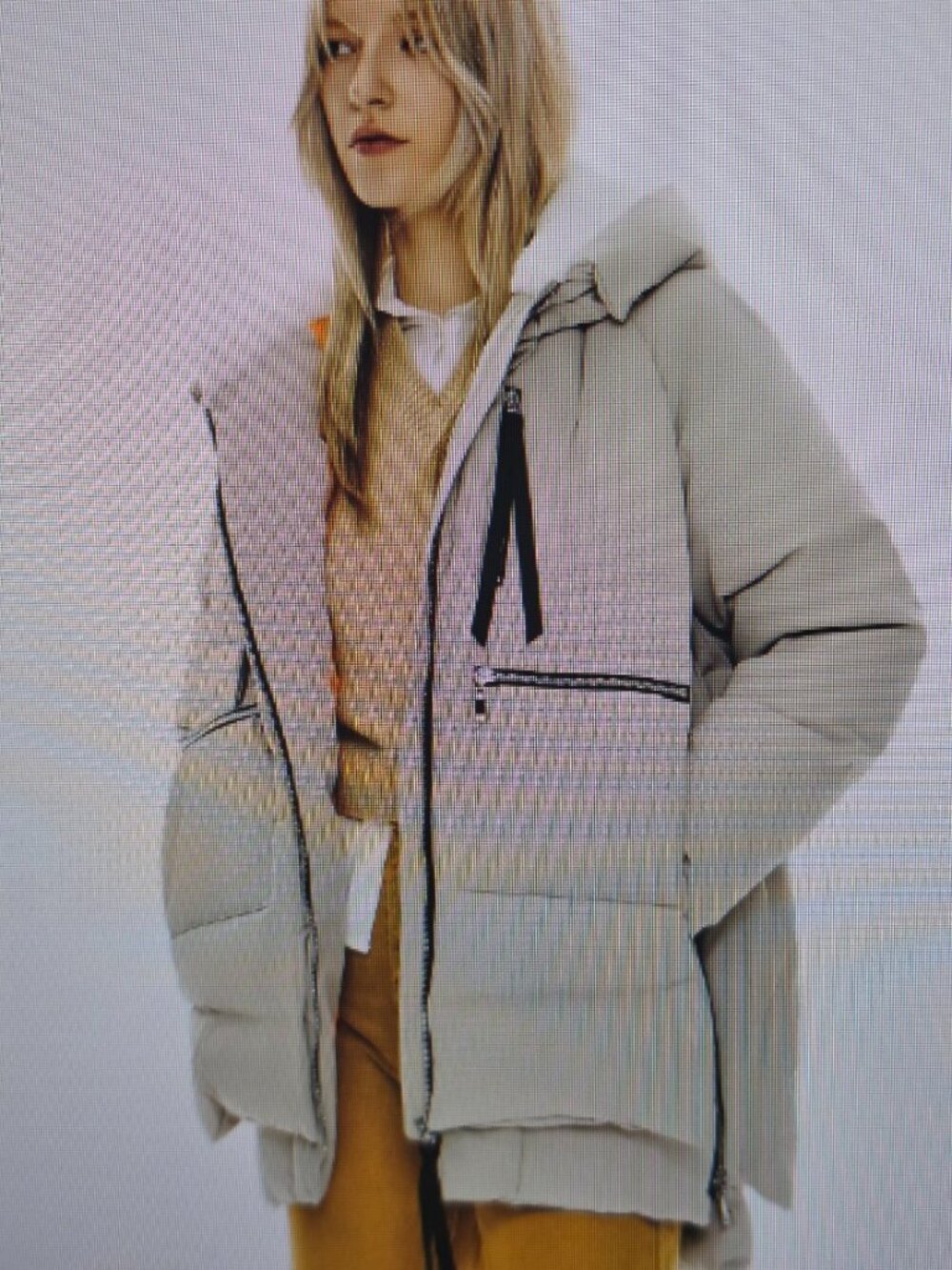 Brand New Orolay 092 Universe® Women's Thickened Down Jacket. XL, Color: Beige
